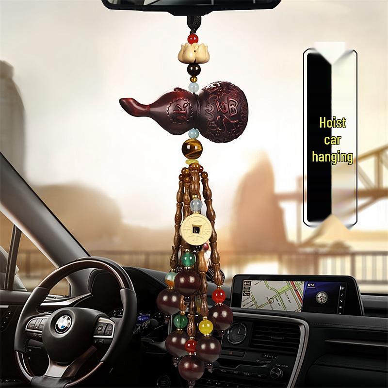 Peach Wood Gourd Car Pendant - Rearview Mirror Hanging Ornament for Safe Travel.
