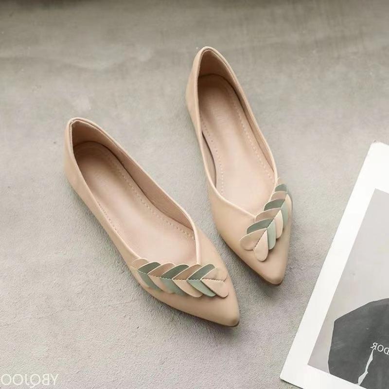 Shallow Mouth Comfortable Women's Flats New Spring Pointed Fashion Versatile Shoes Soft Soled Work Shoes