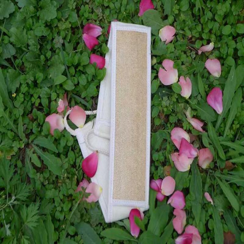 Exfoliating Loofah Back Scrubber
