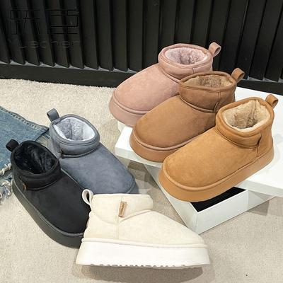 White Platform Snow Boots Women's Winter 2025 New Piled Thickened Short Tube Fluffy Short Cotton Boots Bread Shoes