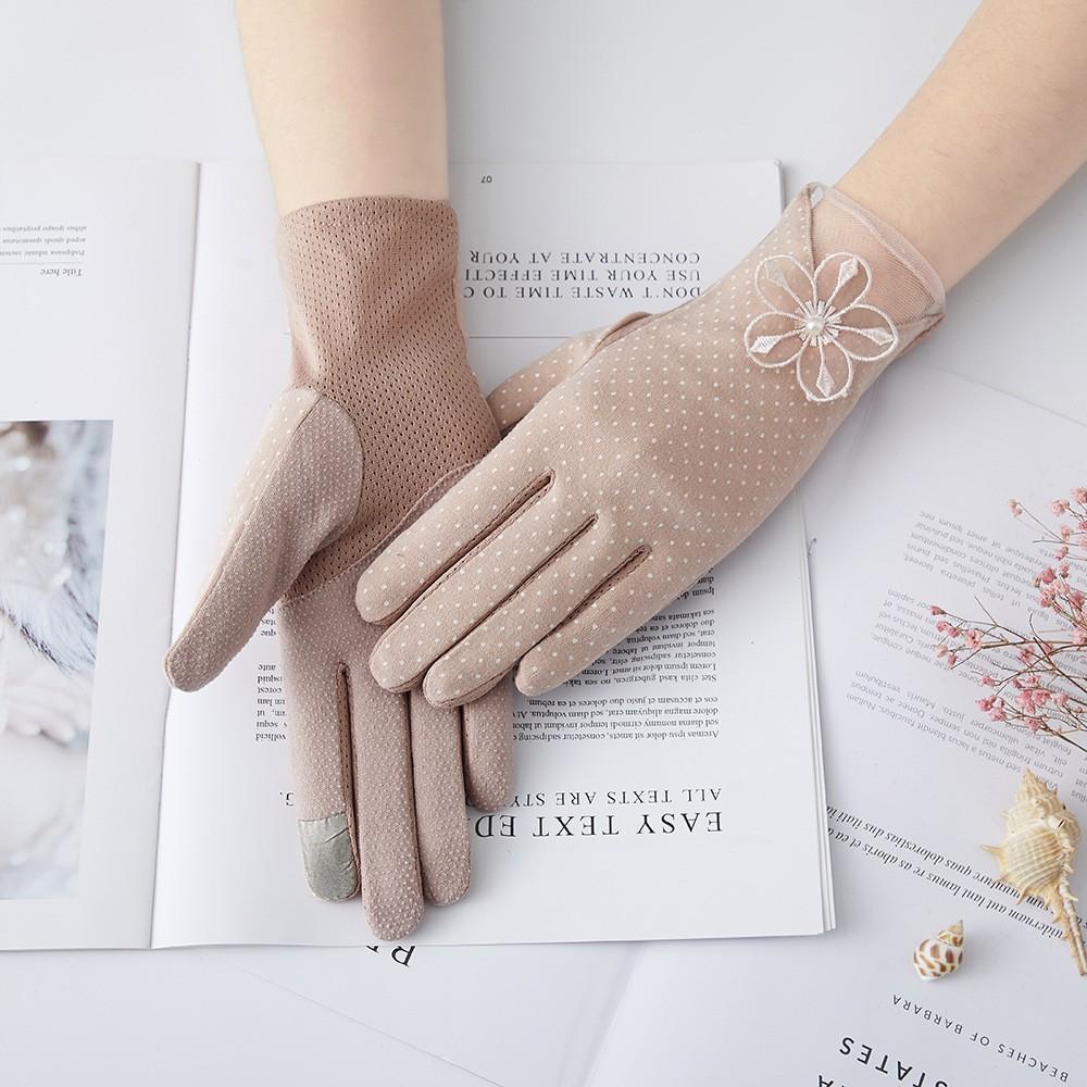 

Women s Sunscreen Gloves New Spring and Summer Driving Korean Version of Lace Bow Riding Anti Slip Thin Touch Screen Gloves average size