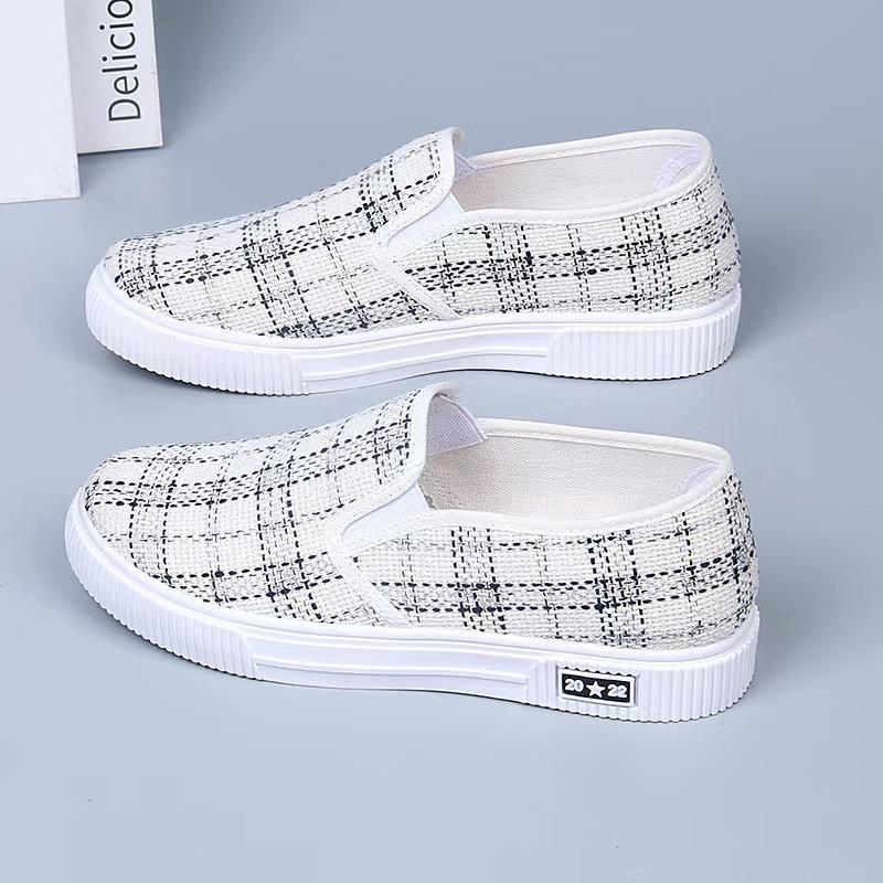 New casual shoes student shoes low-top versatile comfortable breathable canvas shoes one-pedal lazy shoes women's shoes