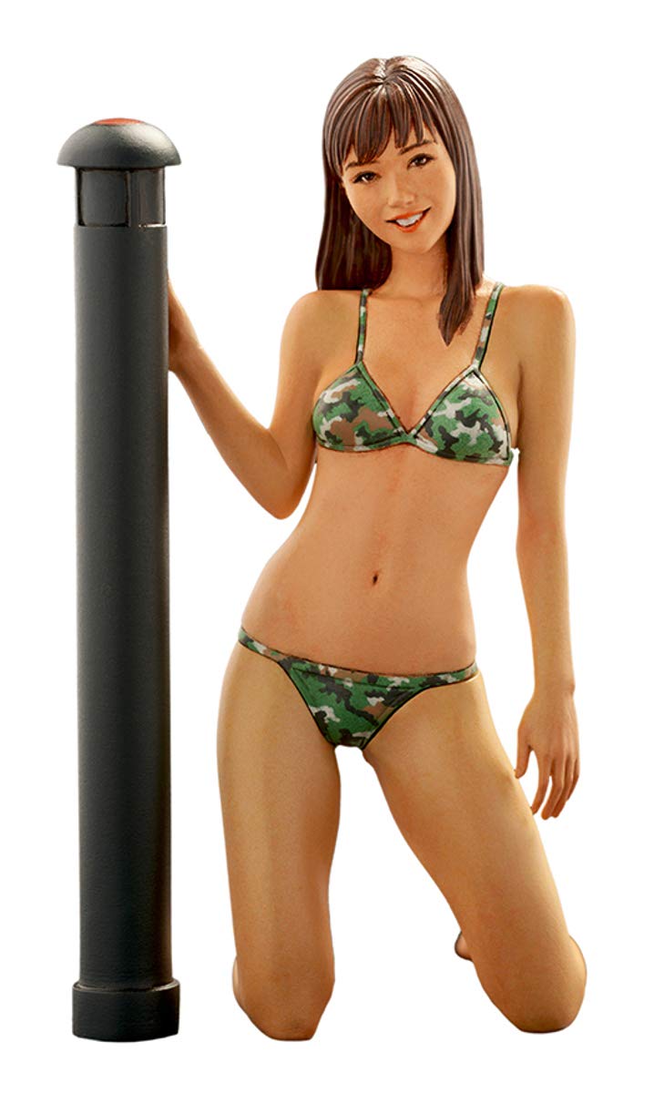 

Brick Works Maschinen Krieger Convertible Babe AB Girl 1/20 Scale Resin Cast Assembly Kit, Approximately 62mm Tall, MUS-29