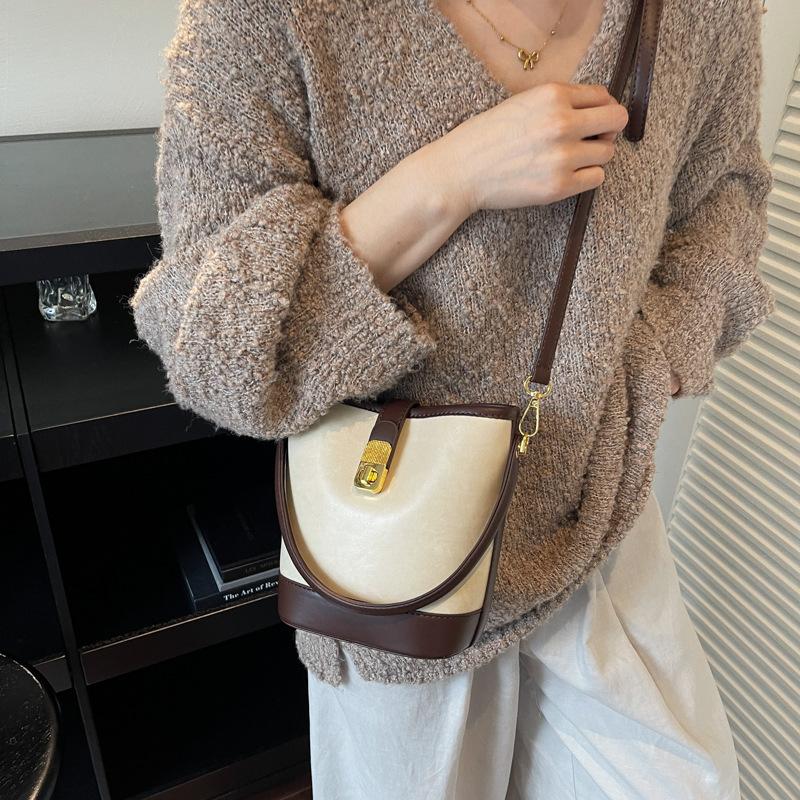 Popular small bag women's retro messenger bag casual portable bucket bag