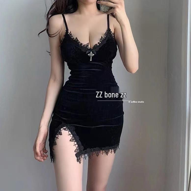Korean Velvet Lace Patchwork Spaghetti Strap Mini Dress – Slim Fit Black Suede Temperament Dress for Women European & American Fashion.