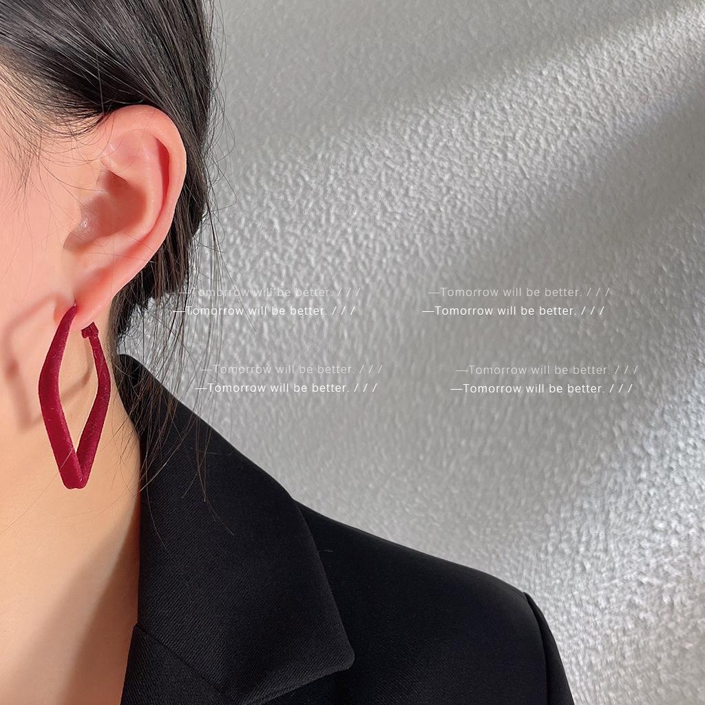 Festive Red Geometric Hoop Earrings: Trendy Autumn/Winter Design for Women