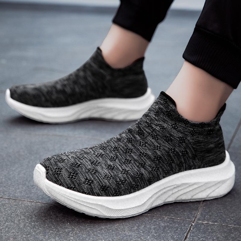 New casual mesh shoes fly-woven large-size men's and women's casual shoes lightweight soft-soled couple's sports shoes socks shoes