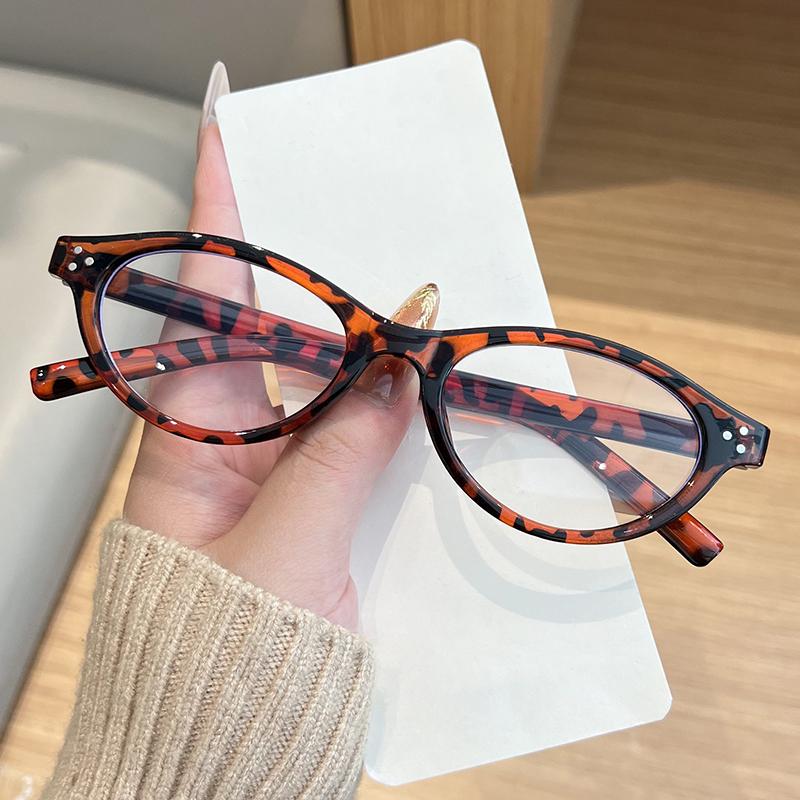 Fashion Small Oval Style Rivet Sunglasses Women Brand Design Multi Color Sun Glasses Outdoor Shades Female UV400 Oculos De Sol