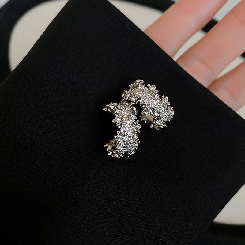 Luxury Shiny Zircon Hollow C-shaped Earrings for Women Exquisite Designed Hoop Earring Versatile Party Jewelry Accessories Gifts