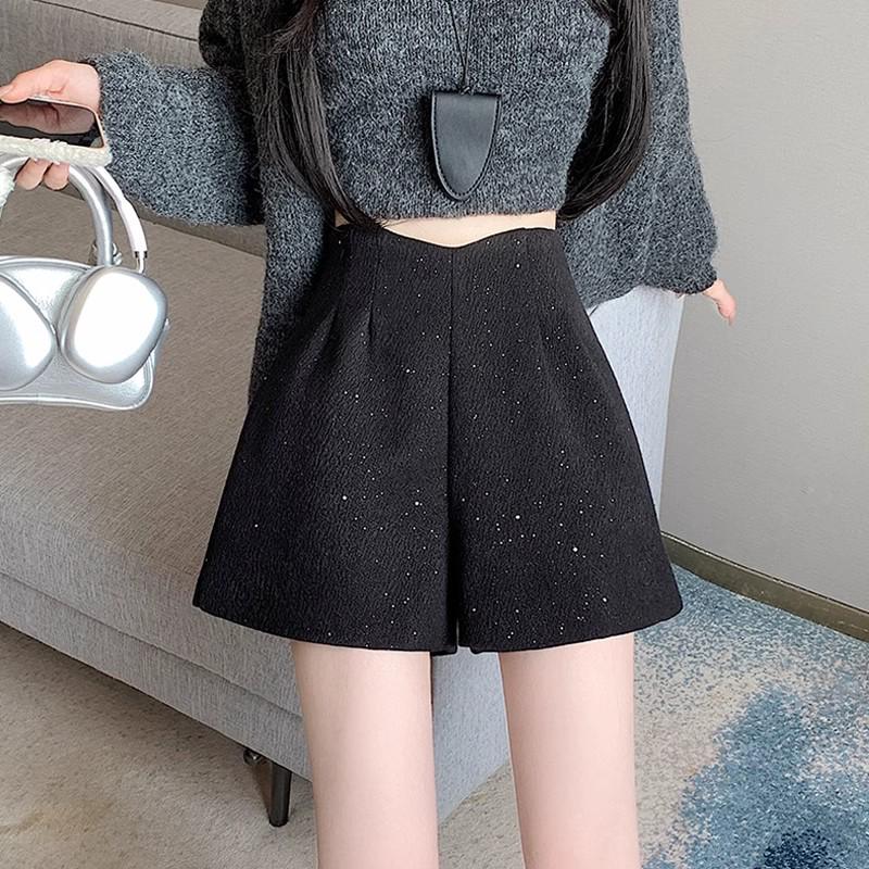 

High-Waisted Sequin Tweed Wide-Leg Shorts for Women - Petite, Loose, Slimming Fit for Autumn/Winter 2025 XS