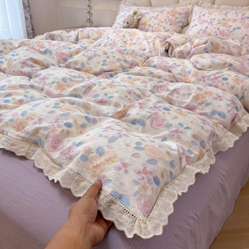 Double Yarn Bed Four-piece Set Hollow Lace Skin-friendly Breathable Comfortable Washed Bed Sheet Quilt Cover Pillowcase Set