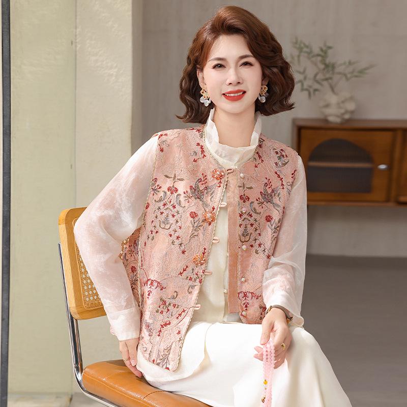 

Elegant Chinese Style Mother’s Wear: Women s Vest and Shawl Two-Piece Set for Middle-Aged and Elderly. 4XL