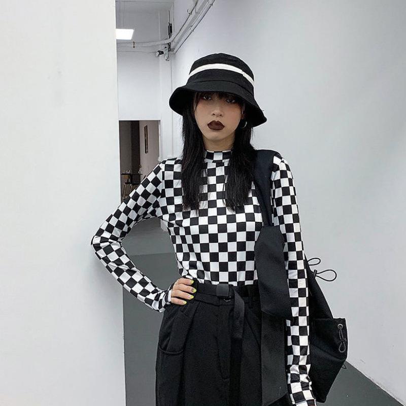 

Women s Black & White Checkered Half-High Neck Long Sleeve Top XL (fits 114-125cm)