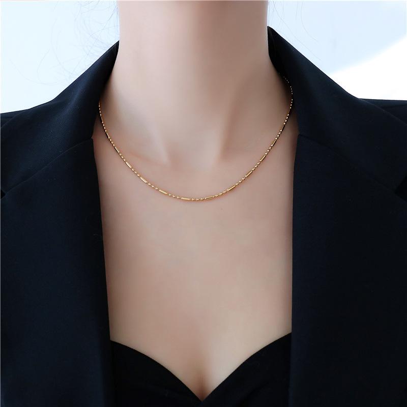 Vergoldete Titanstahl-Rundperlen Feine Kette Choker-Halskette – Koreanischer Schlüsselbein-Kalter Stil für Damen