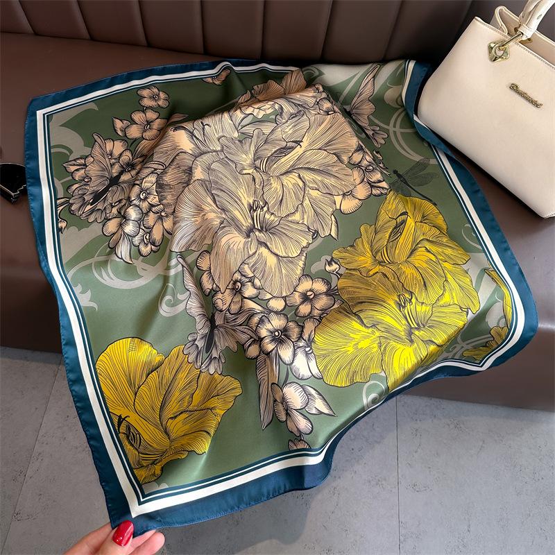 Luxury Vintage Design 70*70cm Print Silk Square Scarf Women Soft Satin Hairband Neckerchief Hijab Headband Foulard Gift Scarves