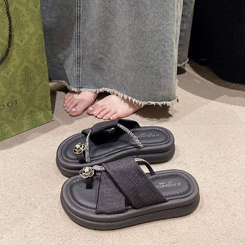 Round Head Set Toe Slip-on Metal Decoration Soft Bottom Soft Surface Thick Bottom 2024 Summer New Fashion Women's Slippers