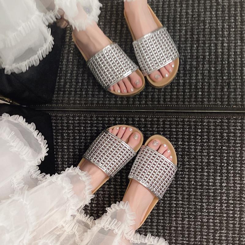 Fashion Women's Sandals Woman Hollow Out Designer Slides Shoes  Women Slippers Flat Summer 2025 Fashion Ladies Barefoot Shoes