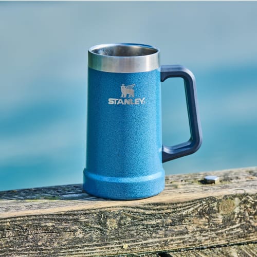 STANLEY Vacuum Mug, 0.7L, Hammertone Lake Blue, Beer Mug, Vacuum Insulated, Stainless Steel, Carbonated, Keeps Drinks Cold, Outdoor Use, Dishwasher Sa