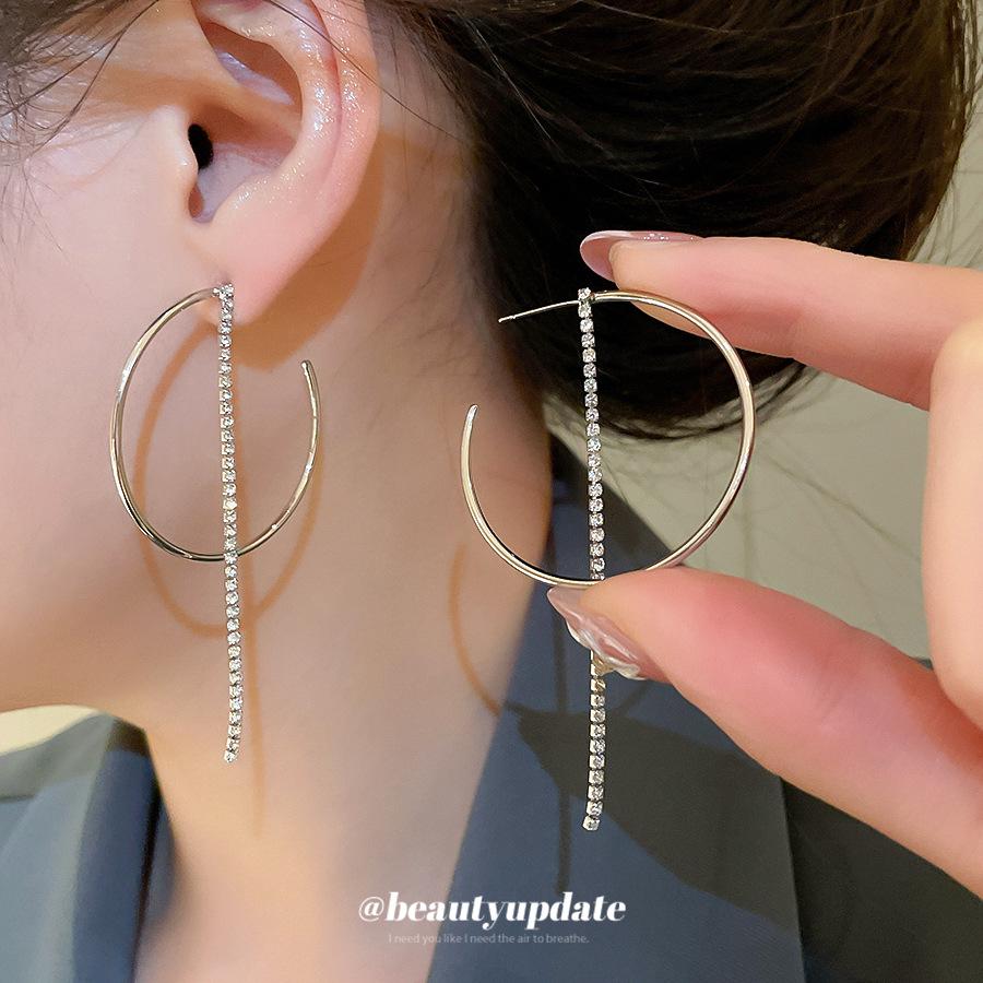 Silver Needle Rhinestone Tassel Earrings, European-American Fashion Geometric Studs, Light Luxury High-End Ear Ornaments
