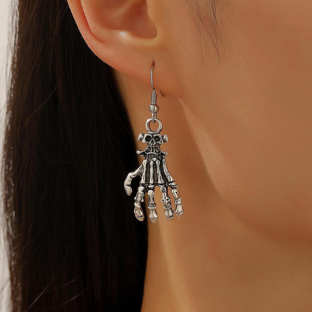 Fashion Personality Dark Style Skeleton Ghost Claw Necklace Finger Bone Earrings Set Halloween Costume Accessories