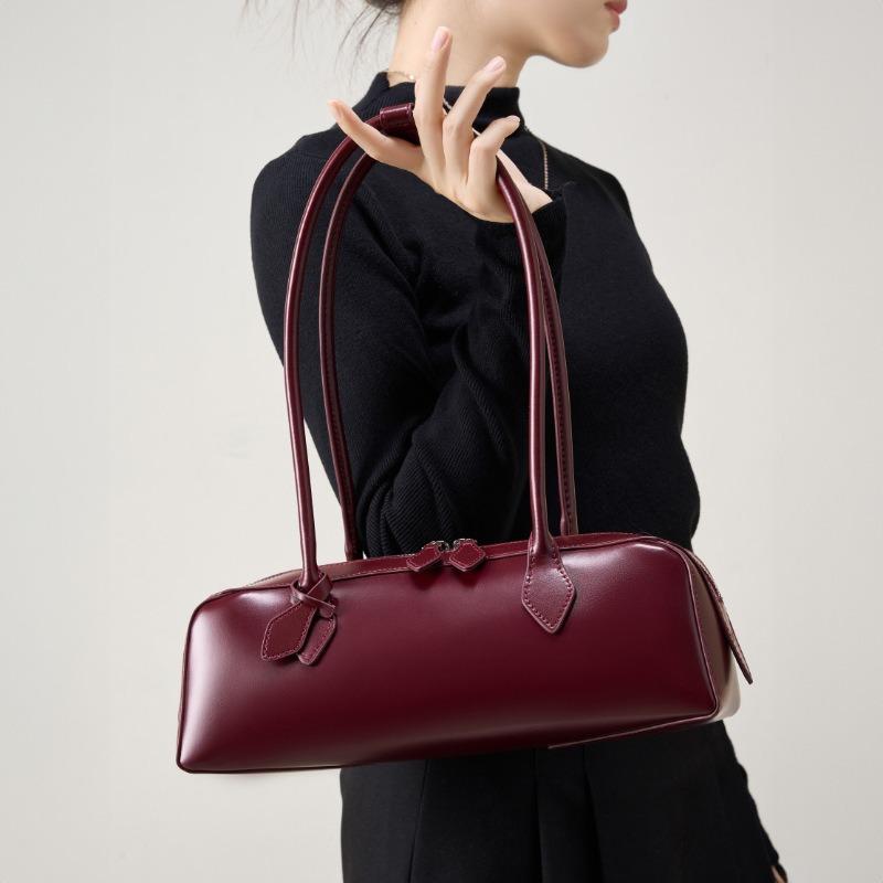 Women's new niche design single shoulder large capacity cowhide underarm bag long red baguette bag women
