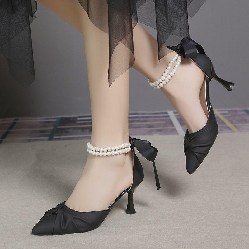 High Heels Bow Sandals 2025 Summer New Popular Temperament French Beaded Middle Heel Pointed White Single Shoes