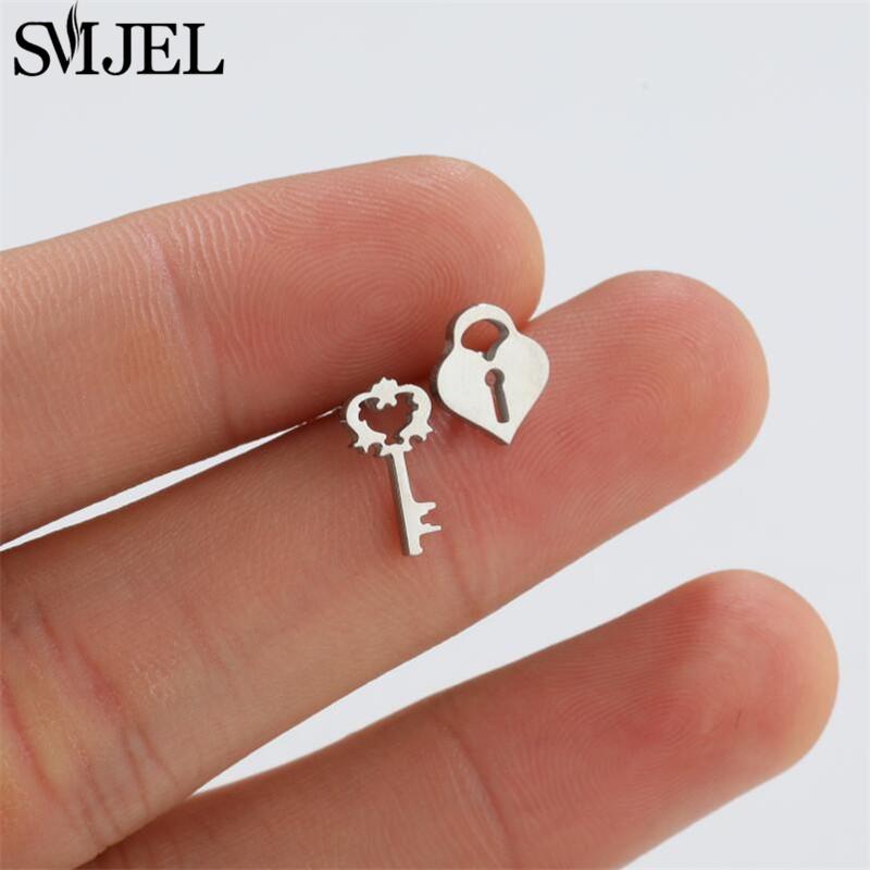 2026 Stainless Steel Geometric Stud Earrings for Women Star Sun Moon Earings Fashion Jewelry Angel Wing Ghost Ear Pendientes
