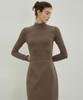 Nigaennikol [Essential] Half Turtleneck Slim Top_Cocoa
