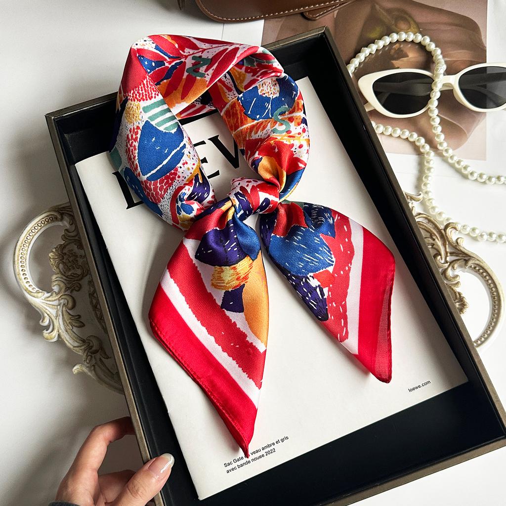 70 Simulation Silk Navy Blue Cashew Silk Scarf, Simple And High-End Sense Matching Square Scarf, Women'S Decorative Thin Scarf, Workplace Scarf.
