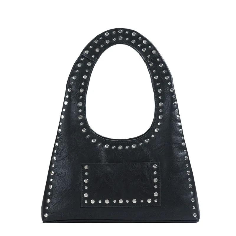 Vintage Rivet Shoulder Underarm Bag The United States Fashion Motorcycle Bag Large Capacity Fashion All-match Handbag Commute
