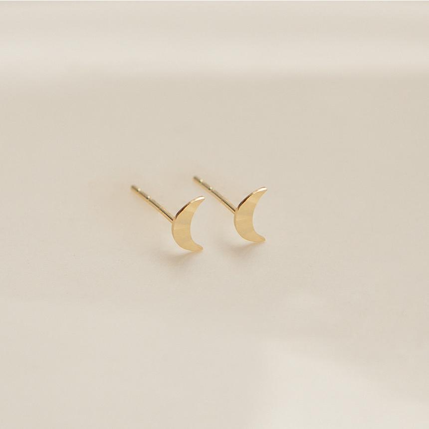 Lunne 14K Cut Crescent Earrings (14K Gold) #Es13