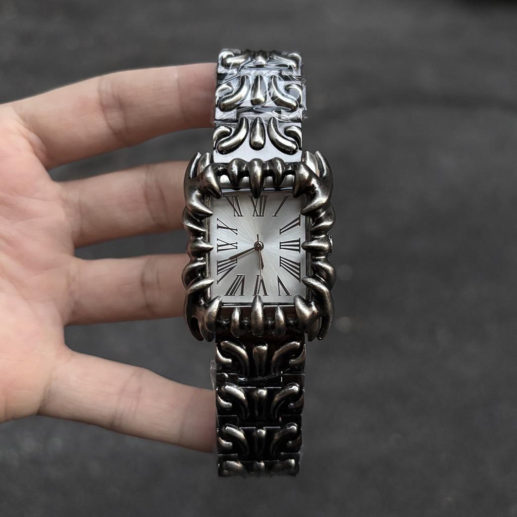 Top Silver Black Unique Square Y2k Red Demon Claw Devil Design Quartz Watches Men Alabaster Industries Creative Watch Male Clock