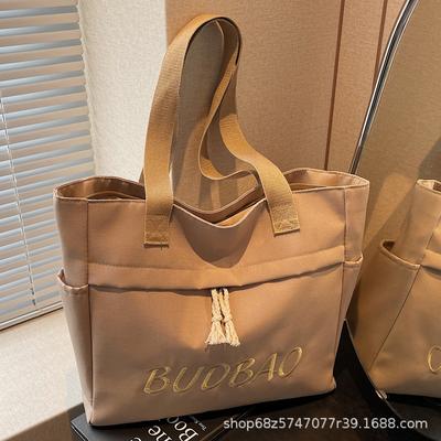 Large Capacity Canvas Bag Women 2025 New Fashion Letter Shoulder Canvas Bag College Students Class Commuting Tote Bag