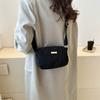 Stylish And Simple Canvas Crossbody Bag For Women In Classic Colors Ideal For Daily Use