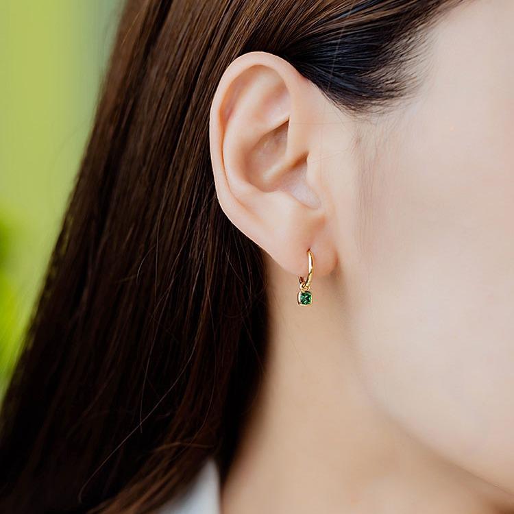 Light Luxury Ear Buckle Emerald Square Diamond-set Earrings Classic Style High-quality Earrings for Women