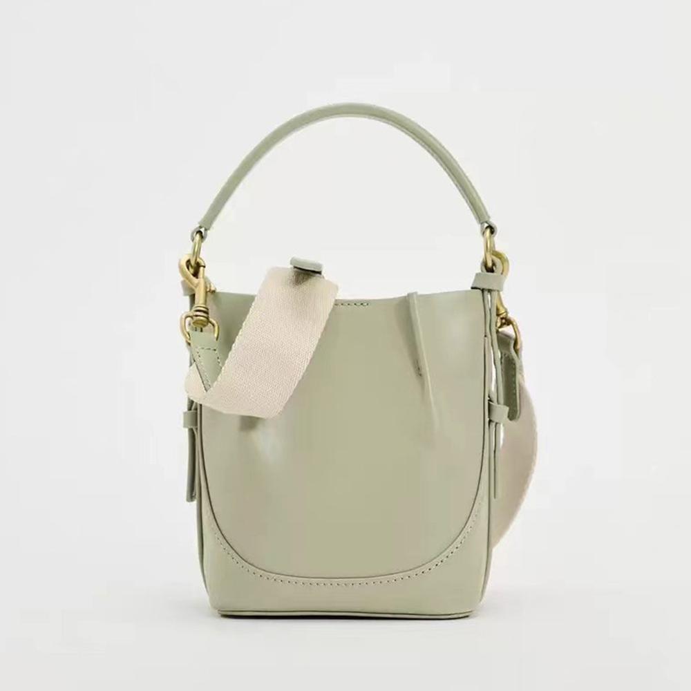 

Fashion Wide Strap Bucket Bag Shoulder Bag Small Purses and Handbags Designer Bags for Women Crossbody Bags