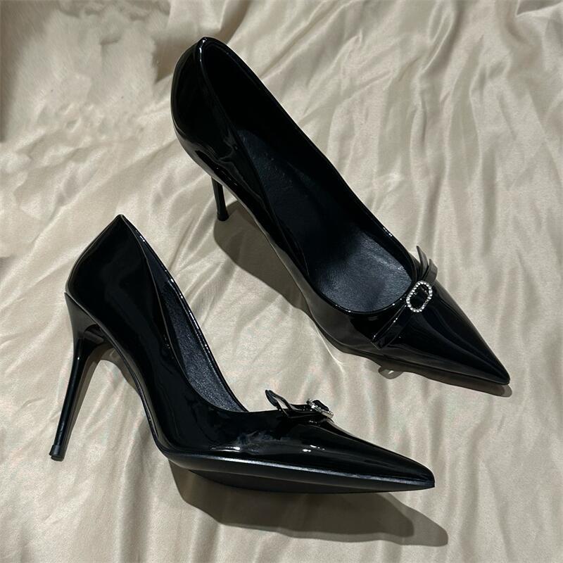 Rhinestone bow black high heels women's 2025 new autumn and winter pointed head thin heel patent leather imperial sister sexy single shoes