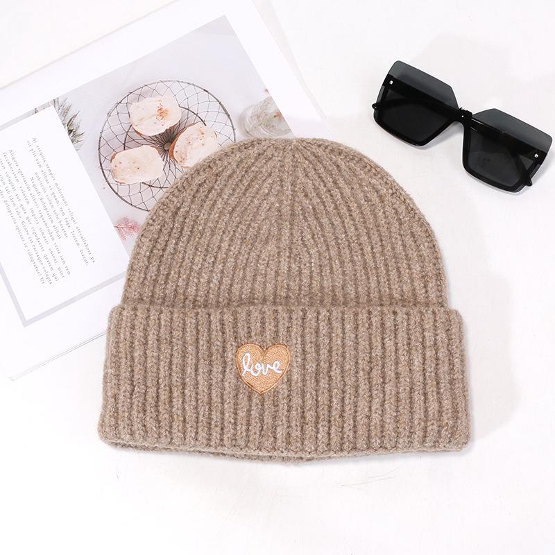 Women's Autumn and Winter New Face Showing Small Wool Hat Encore Red and White Warm and Simple Love Embroidery Knitted Hat