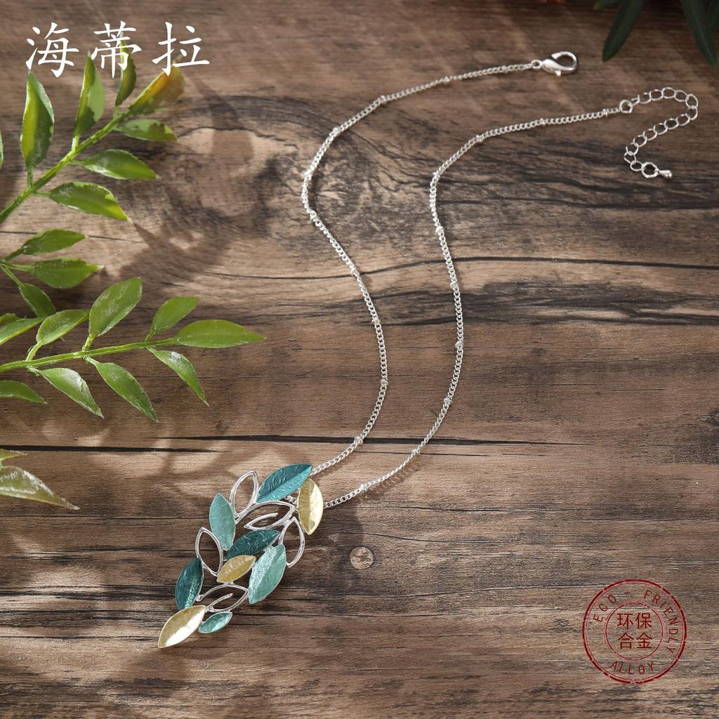 New Color Painting Oil Hollow Leaf Pendant, Women's Premium Painting Oil Thin Coated Geometric Leaf Necklace