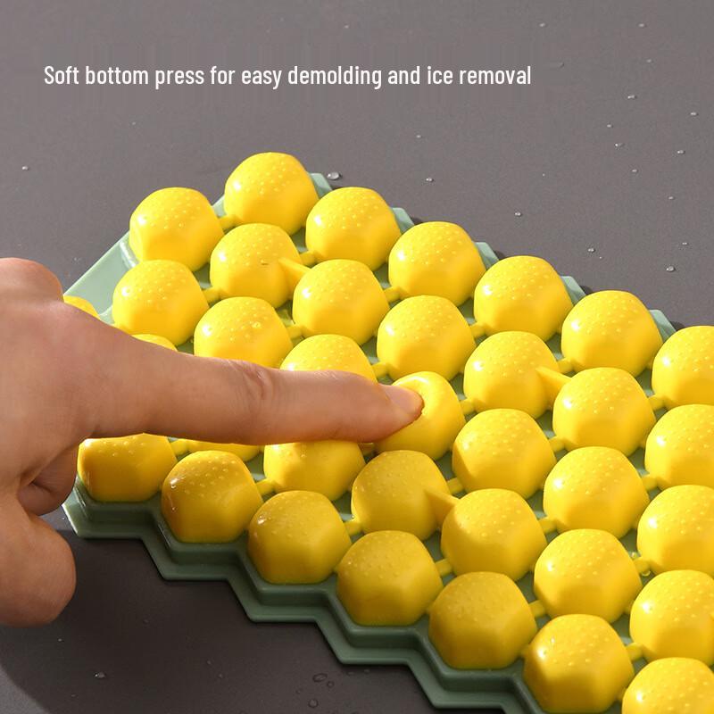 Chang Baosen Soft-Bottom Honeycomb Ice Cube Tray with Storage Set