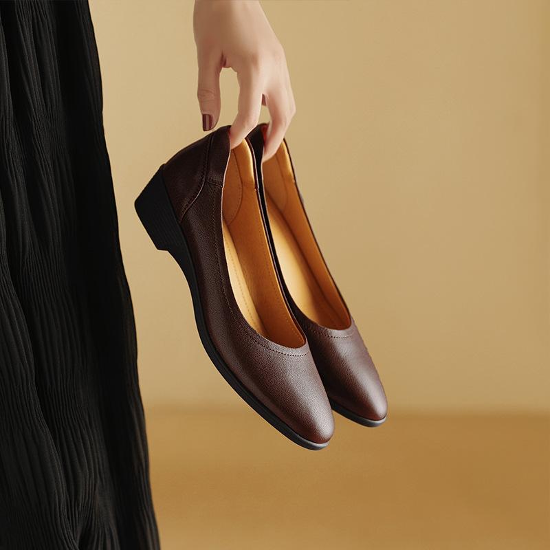 Miękkie i wygodne babcine buty ze skóry owczej, gruby obcas, średni obcas, buty do pracy, okrągły nosek, lekkie wycięcie, jednolite buty