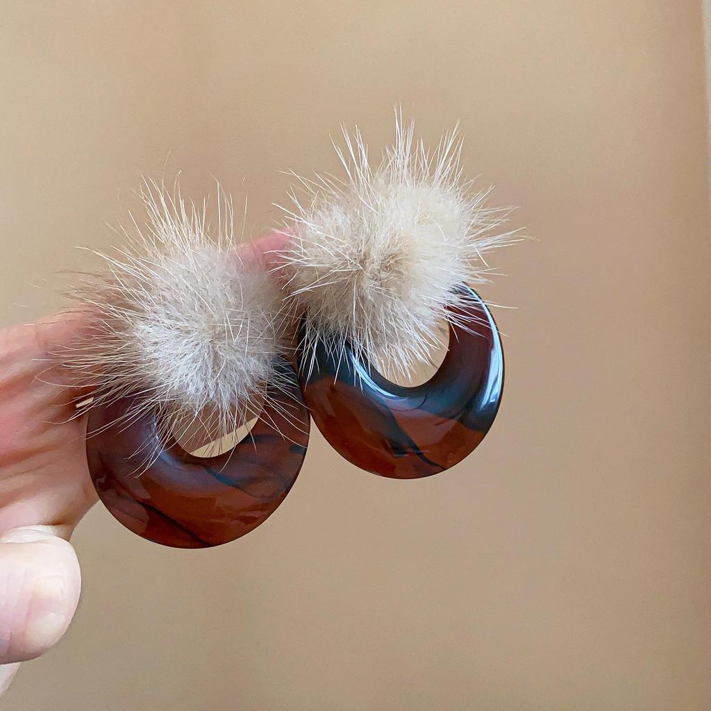 Silver Needle Geometric Irregular Resin Y2K Earrings - Retro Stud Ear Accessories for Women