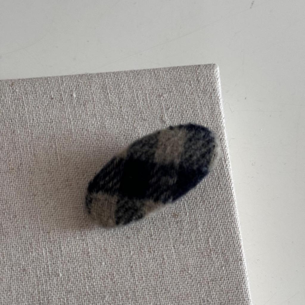 Elegant Retro Navy Plaid Fabric Hair Clip for Women - Autumn/Winter BB Side Hairpin Accessory