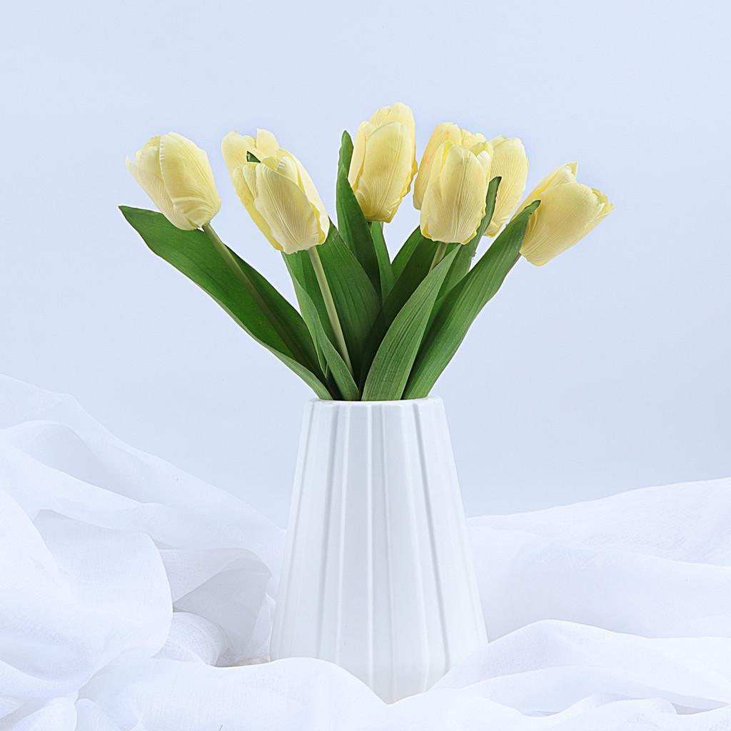 Feel Faux Moisturizing Tulipa Gesneriana Flower Bouquet For Interior Decor