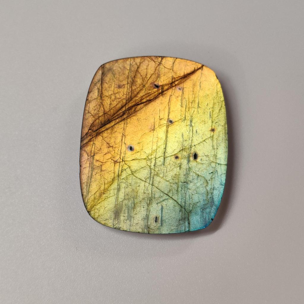 Flacher Rücken Natürliche Rechteckige Form Labradorit Cabochon Loser Edelstein, 69,5 Karat, 41x34x5 MM Größe Labradorit.