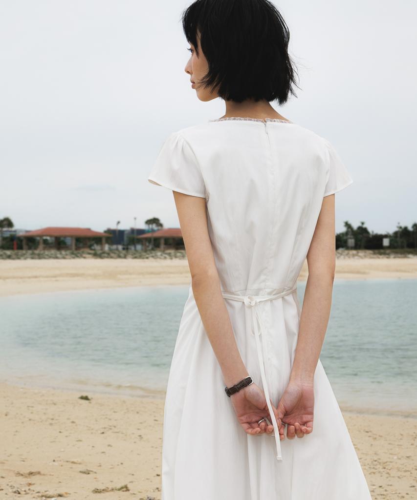 DEHEVE V-Neck Flare Dress [Ivory]