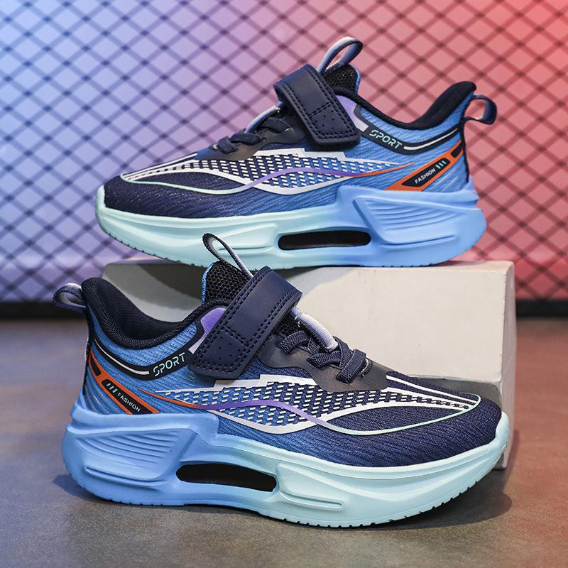 Children's Sports Shoes Men's Shoes Lightweight Mesh Breathable Medium and Older Children's Soft-soled Running Shoes 2025