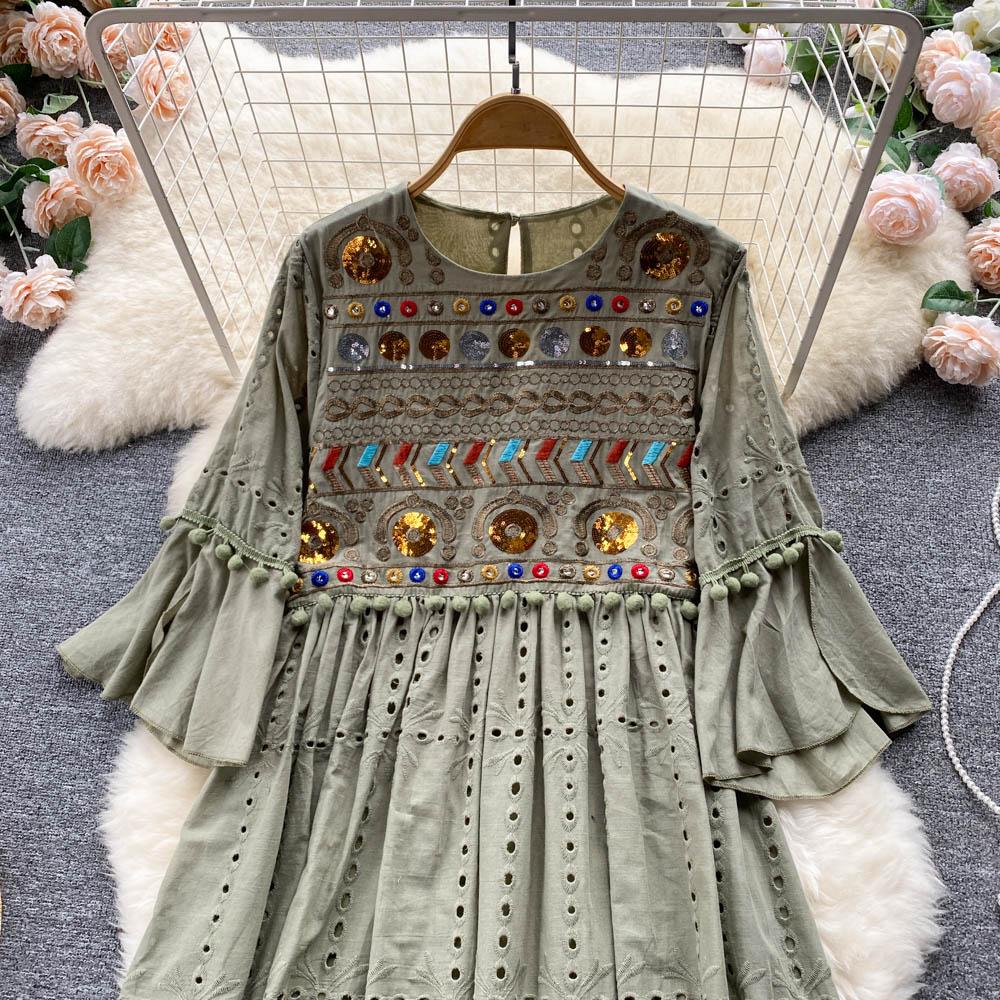 RUGOD French Retro Ethnic Embroidered Round Neck Flared Sleeve Dress Women's Loose Temperament All-match A-line Long Dress