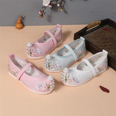 Sandálias Bordadas de Fundo Borboleta de Pérola para Meninas Sapatos de Tecido para Apresentação de Fantasia Hanfu de Estudante Estilo Chinês