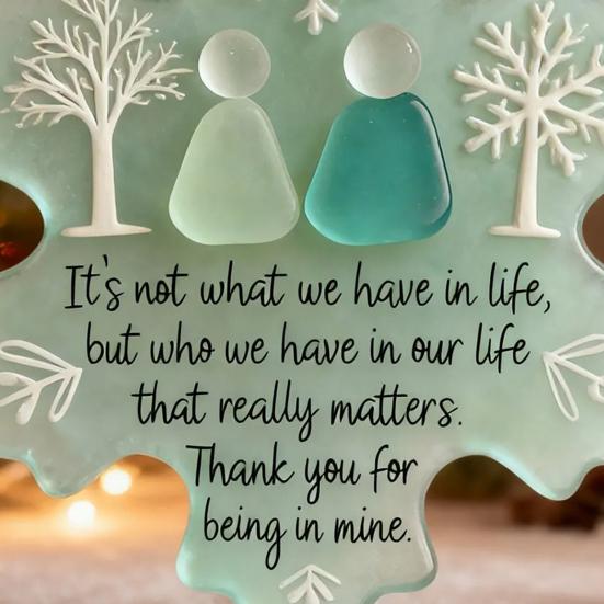 Snowflake-Shaped Sea Glass Friendship Decor Handcrafted Sea Glass Art Friendship Keepsake for Best Friends Coastal Snowflake Ornament for Winter